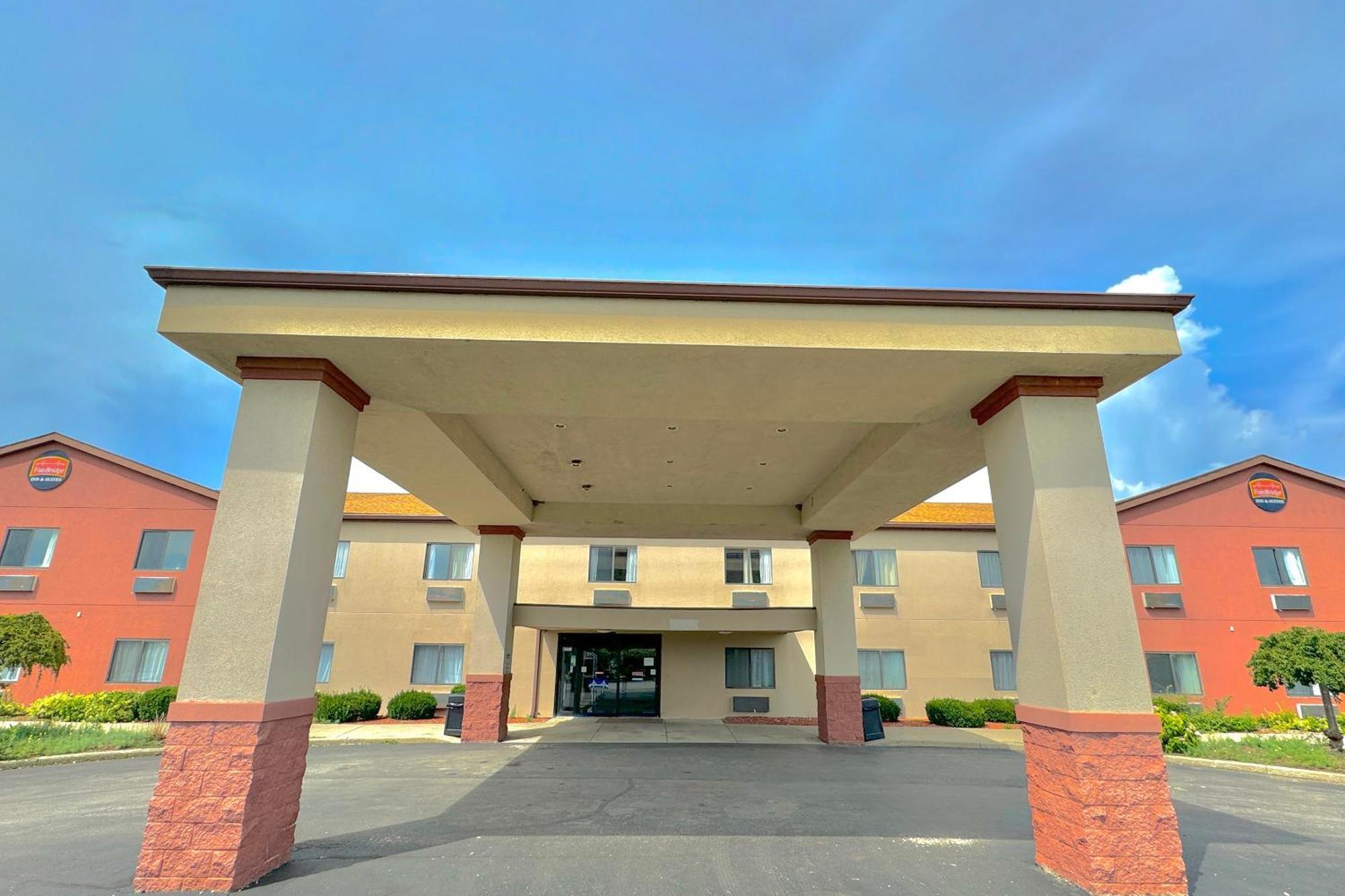 Fairbridge Inn & Suites Batavia-Darien Amusement Park Экстерьер фото