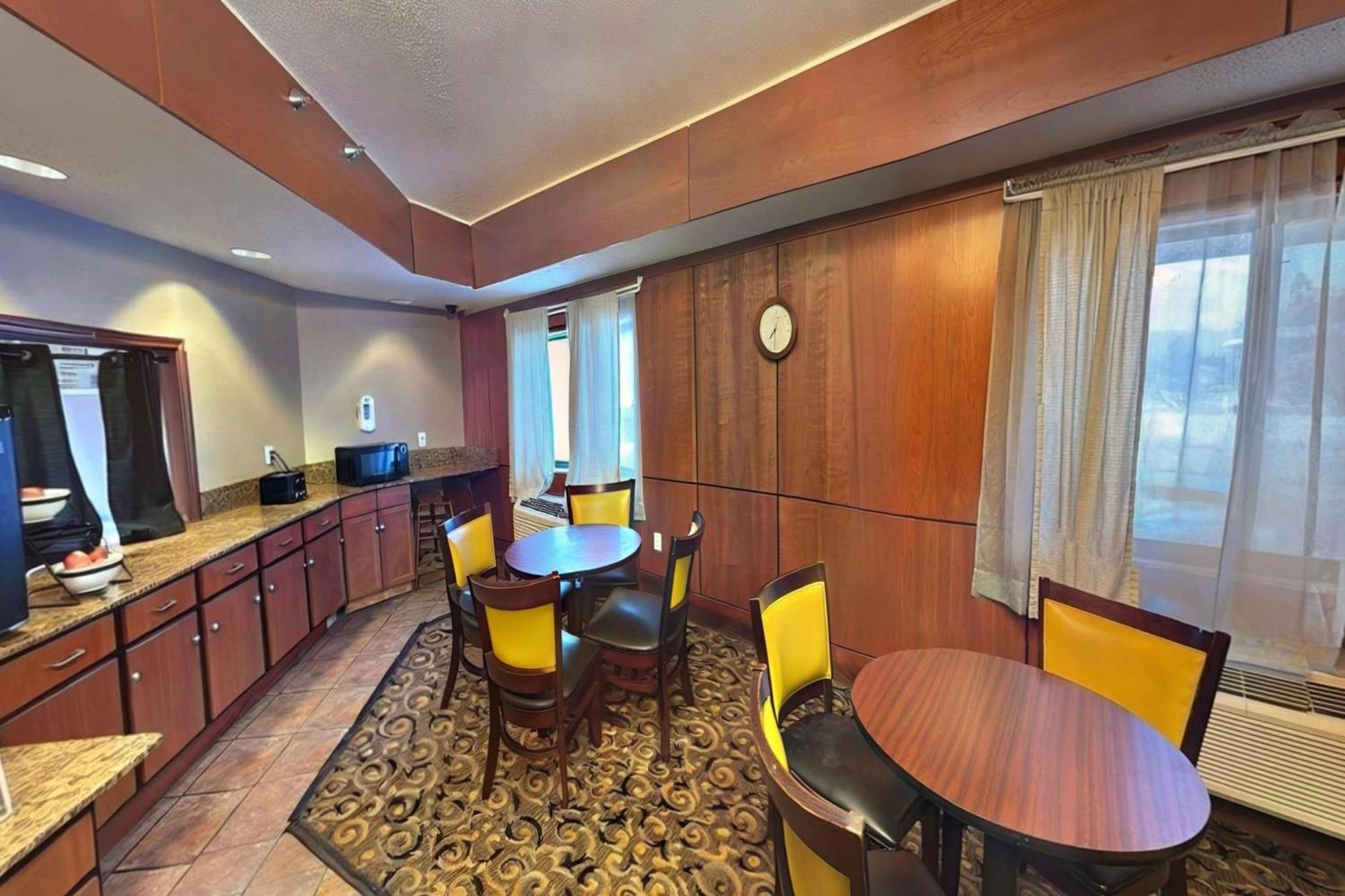 Fairbridge Inn & Suites Batavia-Darien Amusement Park Экстерьер фото